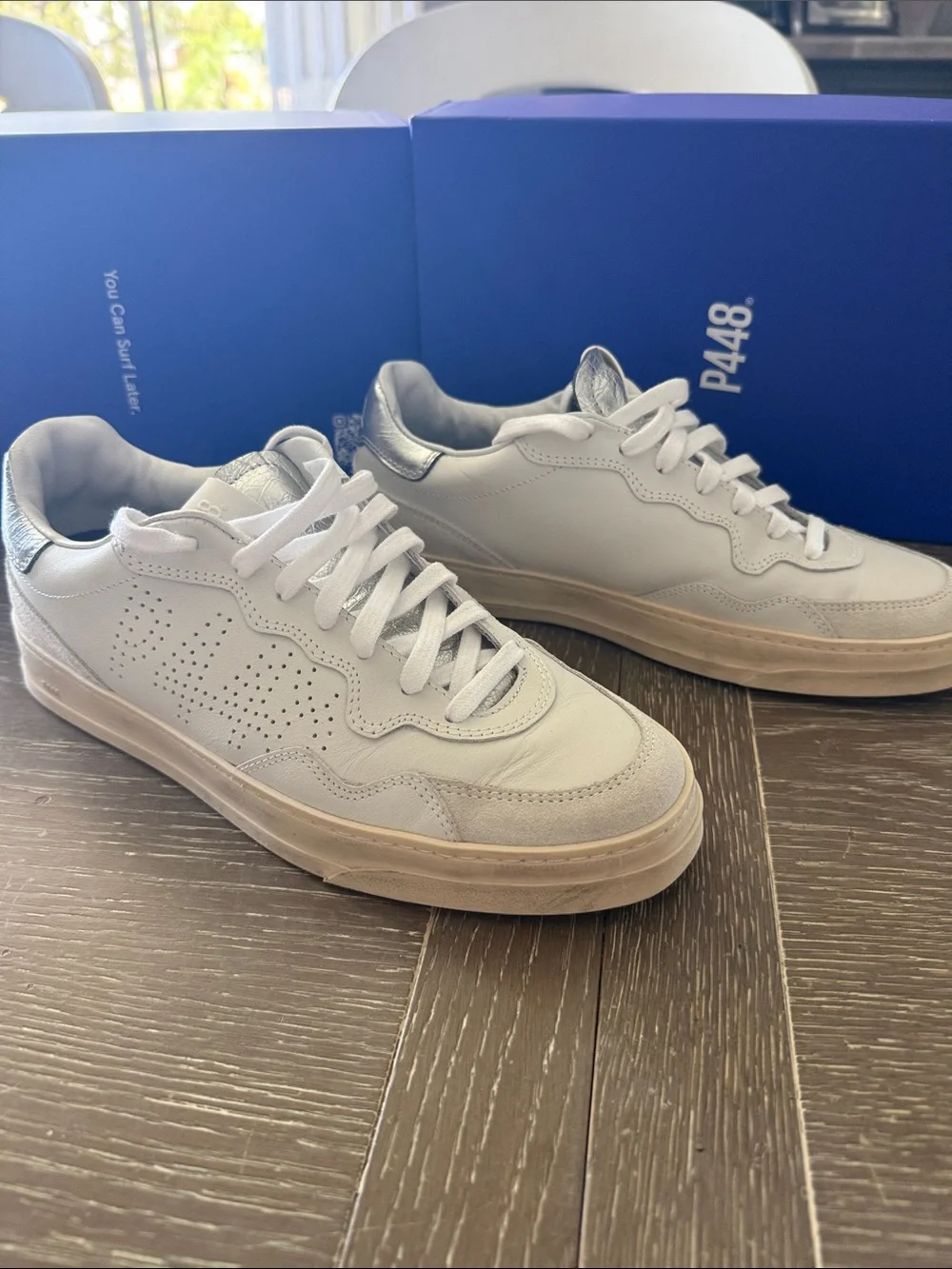 P448 Bali Platform sneaker Metallico women’s size 40 excellent considering